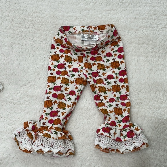 Rare Editions 18m matching embroidered set. Bell bottoms. Very cute details - Picture 9 of 11